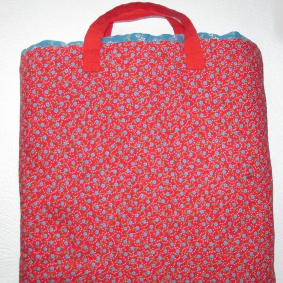 Handmade Patchwork Pocketed w/Handle Play Quilt – Vintage Cotton - Picture 2 of 12